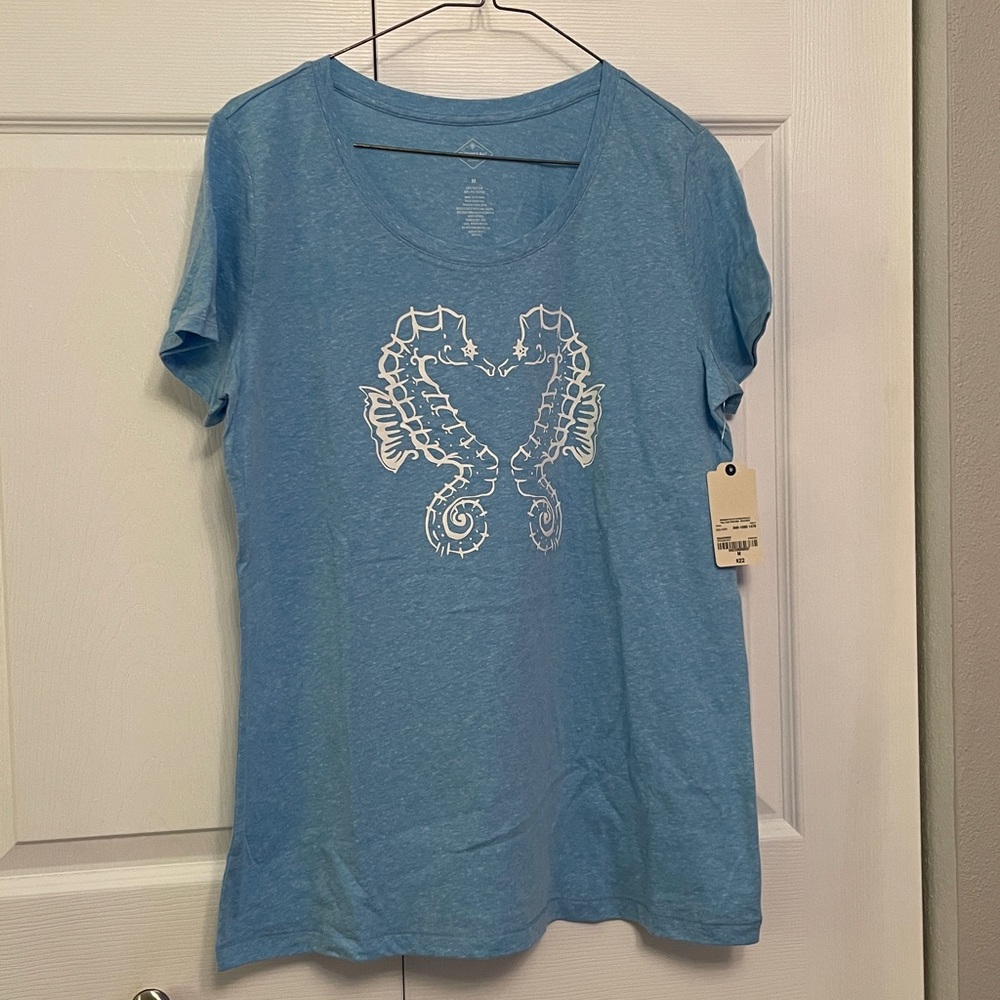 NWT ST. JOHN’S BAY Graphic Tee Shirt Seahorses Coastal Beach Style Medium